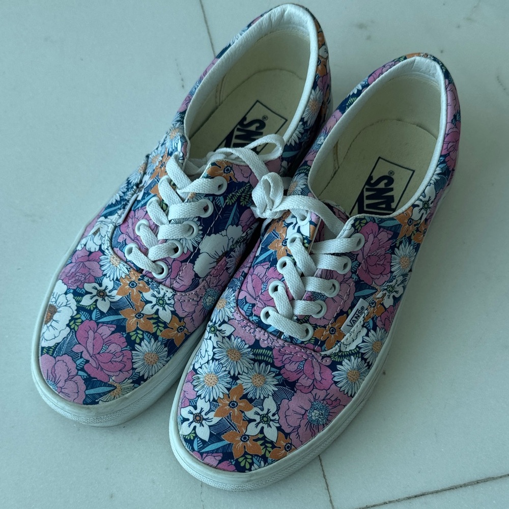 Vans Women's Floral Canvas Sneakers - Pink and Blue